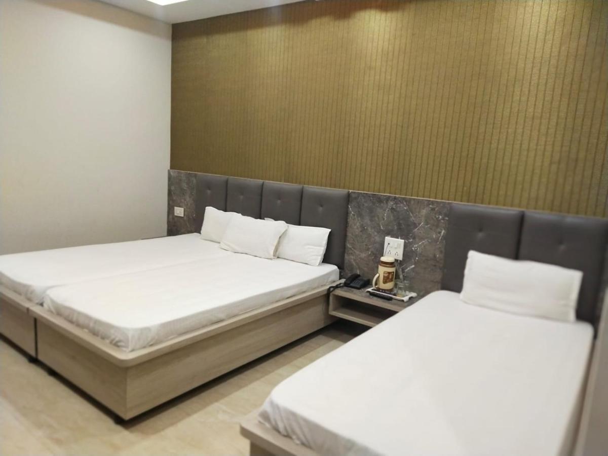 ורנאסי Hotel Gateway Kailash מראה חיצוני תמונה