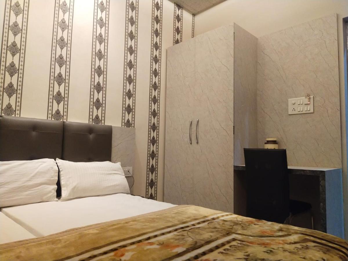 ורנאסי Hotel Gateway Kailash מראה חיצוני תמונה