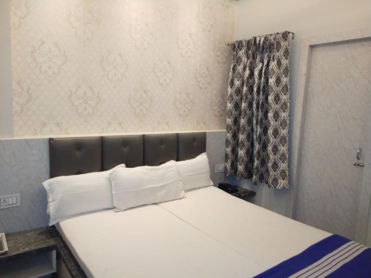 ורנאסי Hotel Gateway Kailash מראה חיצוני תמונה