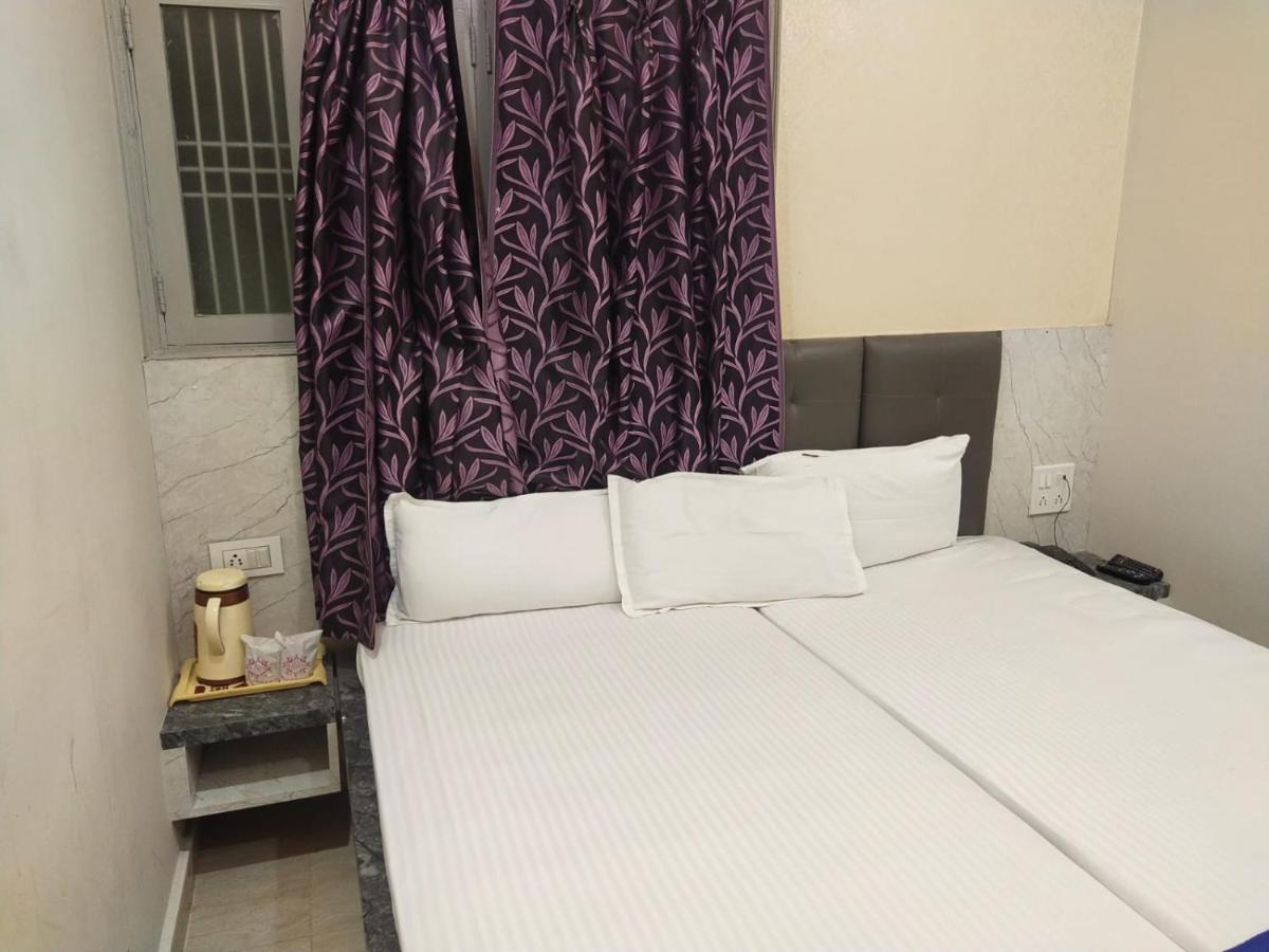 ורנאסי Hotel Gateway Kailash מראה חיצוני תמונה
