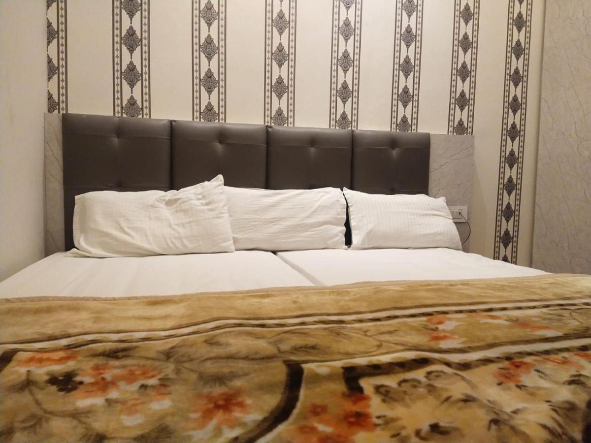 ורנאסי Hotel Gateway Kailash מראה חיצוני תמונה